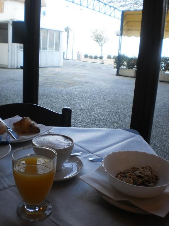 Hotel Milano Iseo Exterior foto